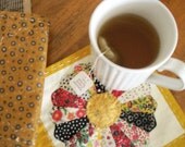 Dresden Plate Mug Keeps
