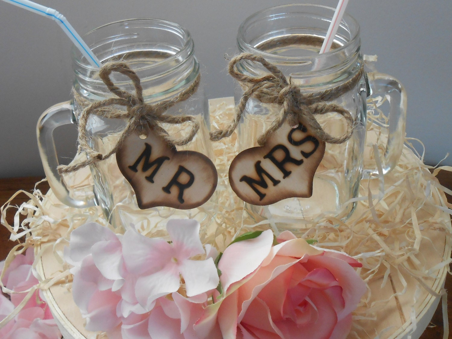 Mason Jar Wedding Glasses / Mr. and Mrs. Toasting Glasses / Rustic Wedding Table Settings