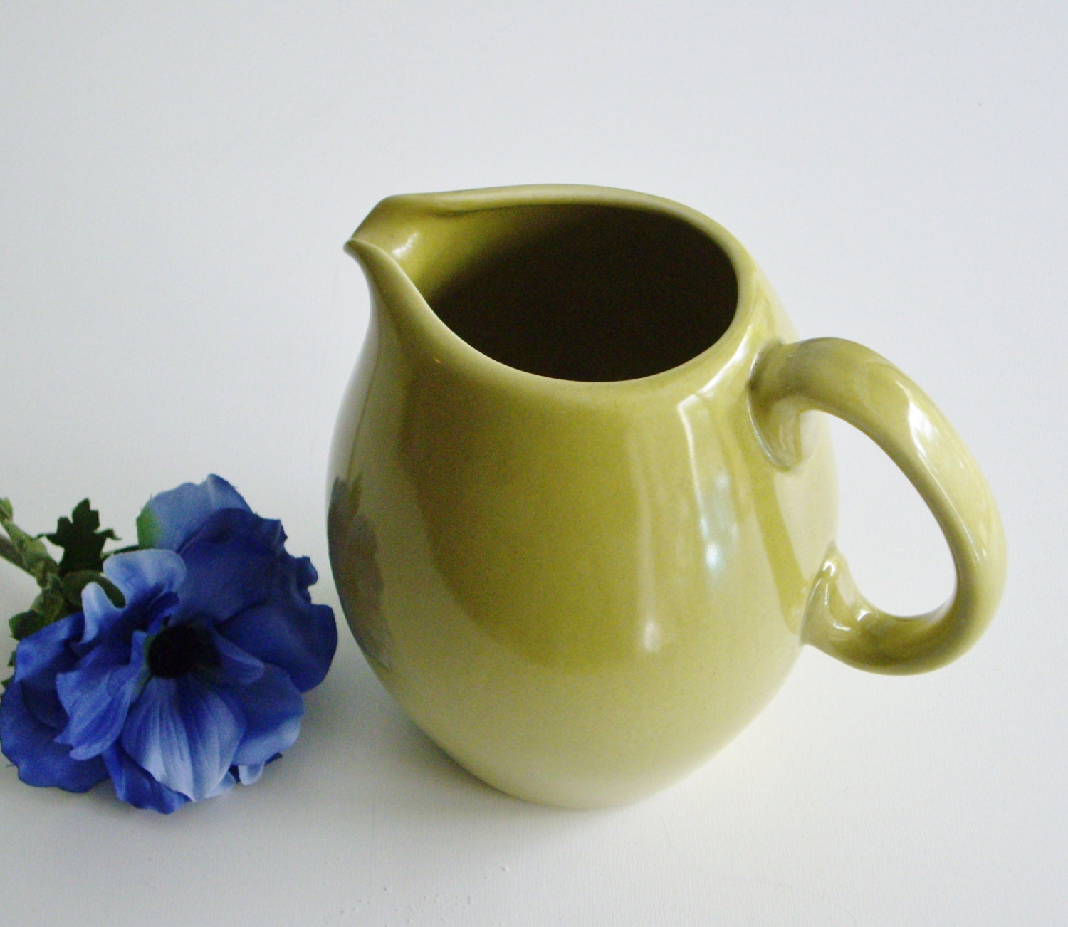 Vintage Pitcher Russel Wright - Iroquois Casual China - Chartreuse - Mid Century Modern