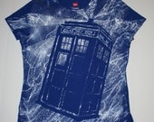 Ladies Large Doctor Who -  Blue T-Shirt with Tardis on the front