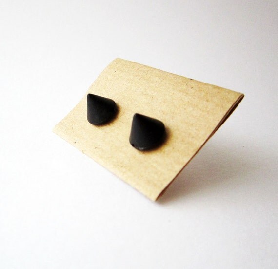 Black stud earrings Spike plastic studs Black cone by Akamatra