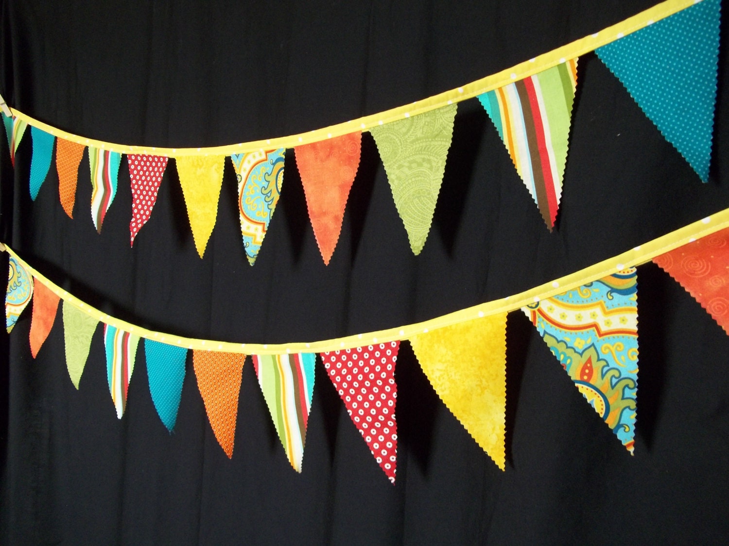 vintage Circus banner Carnival wedding decoration Birthday Party pennant garland photo prop western rainbow baby shower 10 plus ft 21 flags