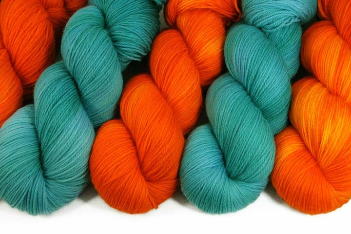Saturnalia Infinity Kit - "Lost & Found" Color Duet Yarn and Pattern