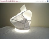 May Days Sale Vintage Bra Size 30 EE The Original Sculptress Style 533 White Lace and Satin