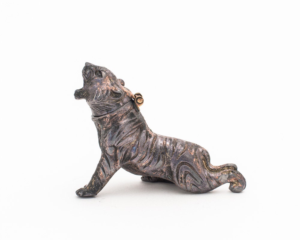Working 1930s Japanese Tiger Figural Table Lighter