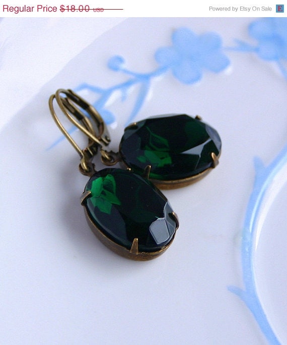 Summer Sale: Deep Emerald Green estate style drop earrings