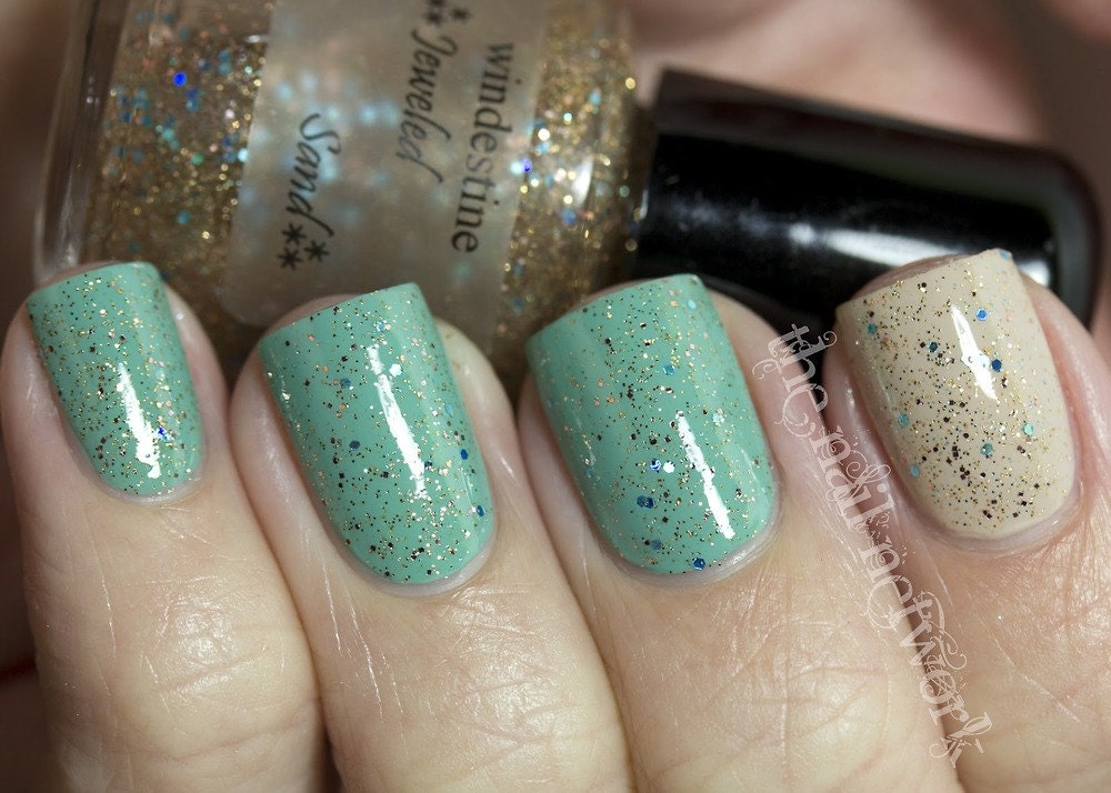Glitter polish - Jeweled Sand