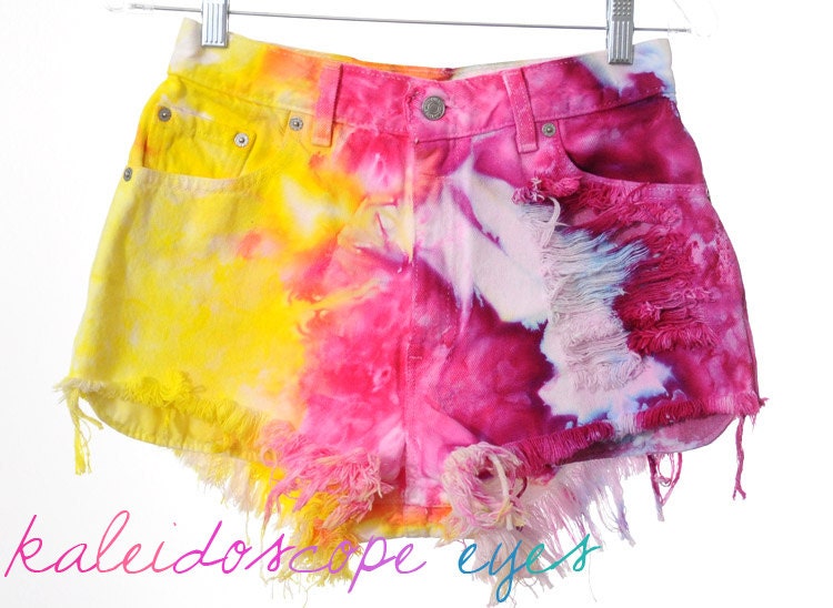 Vintage Levis Colorful MARBLED Dyed DESTROYED High Waist Denim Cut Off Shorts S