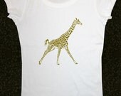 Giraffe 1 - Women's Short Sleeve Scoop Neck Cotton T-Shirt Contoured Fit