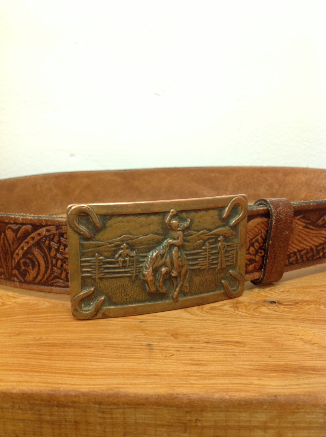 Vintage Western tooled leather belt