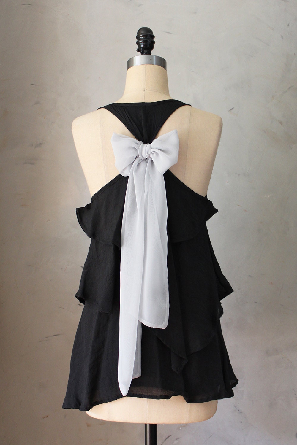 DOVE AURA - Romantic black flowy tier blouse // dove gray // chiffon sash bow // tunic // tank top // racerback // charcoal