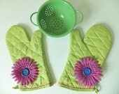Lime Green Oven Mitt Set -  Insulated Hot Pad, Wild Crow Farm Farmhouse Kitchen, OOAK. Lime and Hot Pink Kitchen