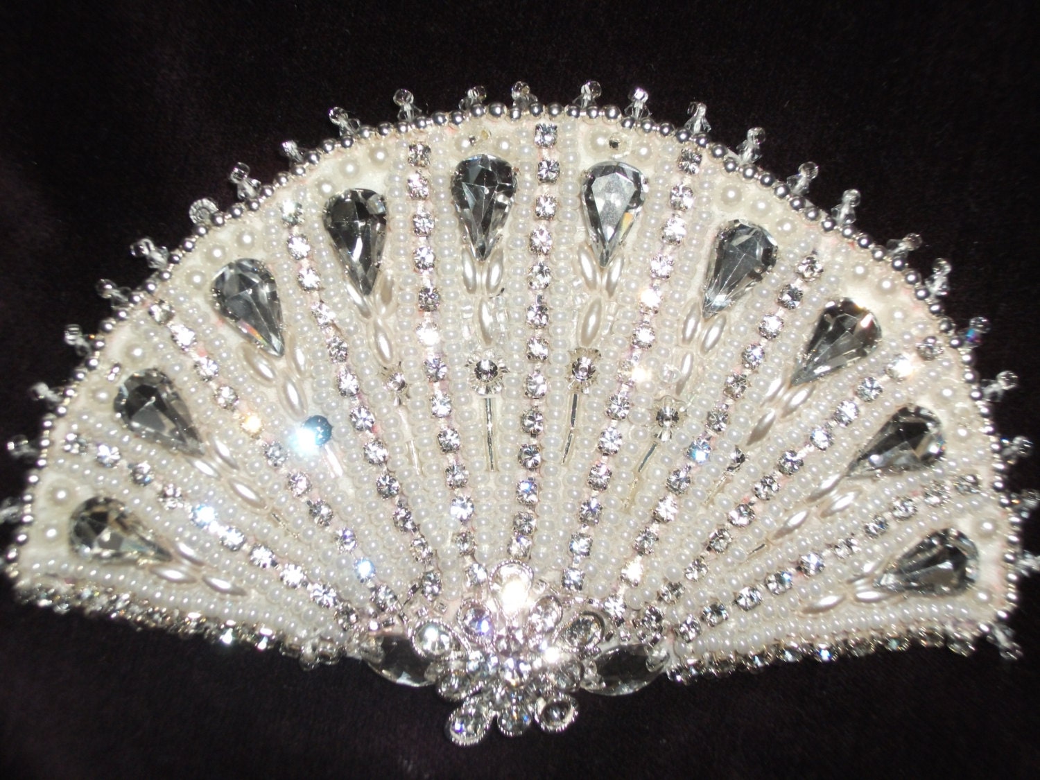 Vintage Art Deco Inspired Hand Beaded Comb / Tiara / Headpiece : Bridal / Wedding Hair