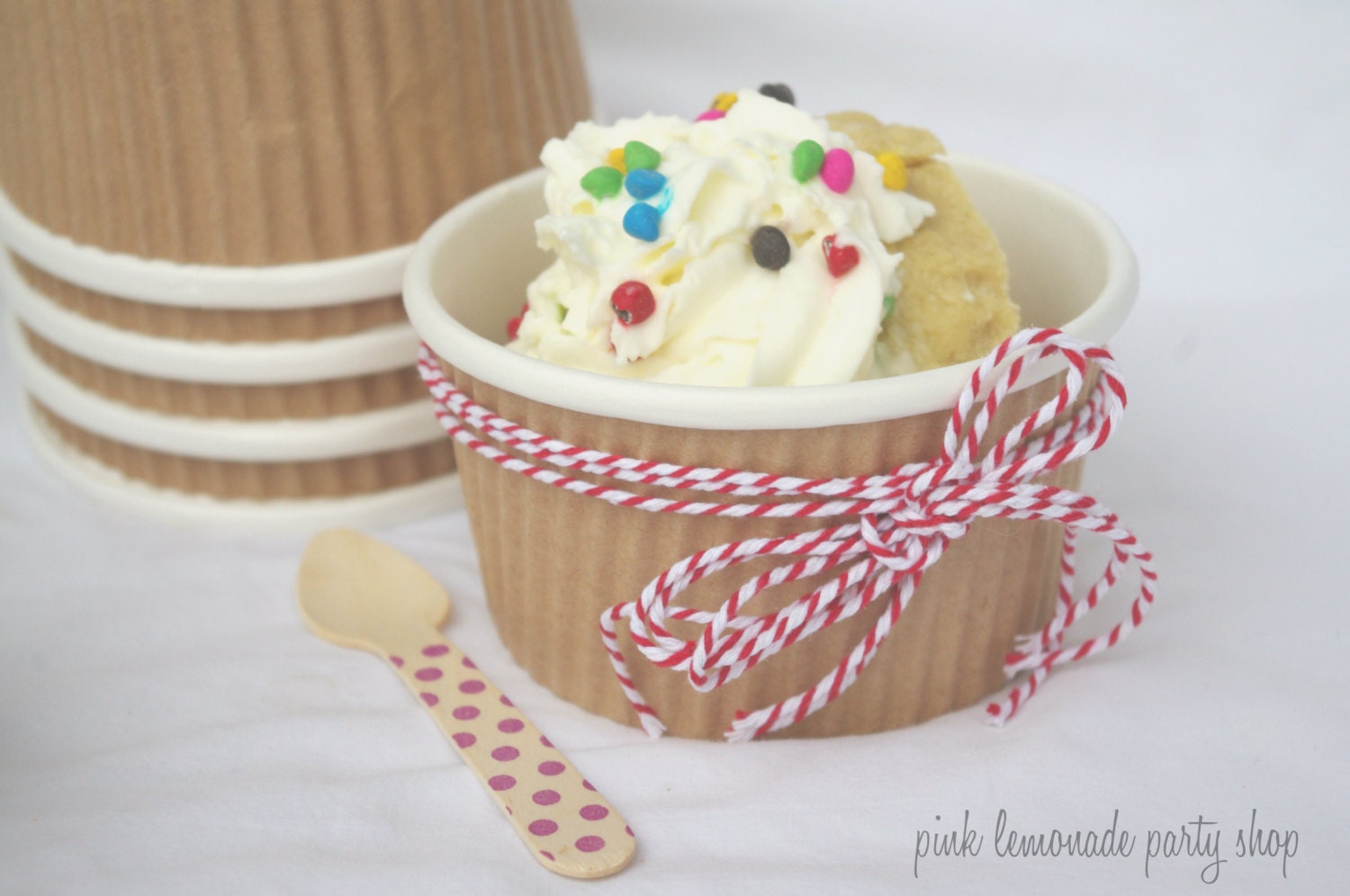 20 SMaLL KRaFT RuFFLe CUPS WiTh DiY LaBeLs-8oz-Party Favors--Crafts-Ice Cream-Showers-Weddings- 20ct
