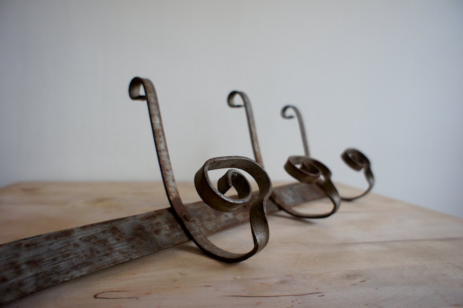 Vintage French Coat Rack // Rustic Metal Wrought Iron // Industrial Home Decor // French Country // Brown grey rust metallic