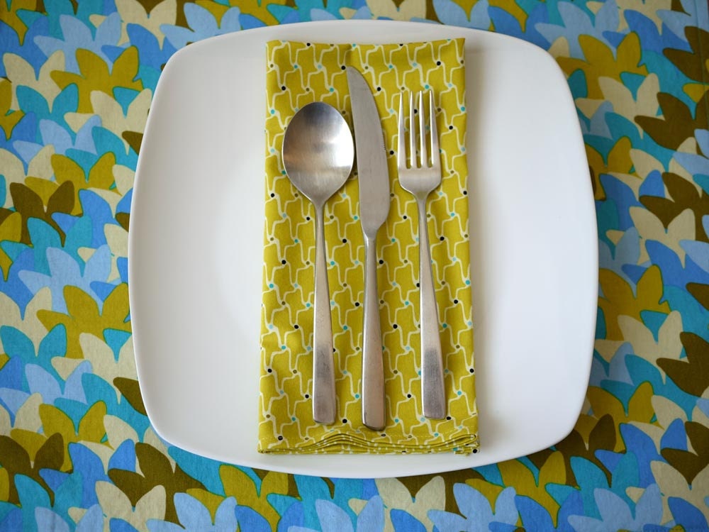 Mid Century Modern Reversible Placemats in Blue and Gold Leaf Print - Set of 4 - Housewarming Gift, Wedding Gift, Holiday Gift