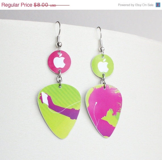 ON SALE Guitar Pick Earrings APPLE Handmade From Upcycled Gift Card iTunes iphone Green And Purple Eco-Friendly Teen Girl Jewelry Guitar Pi