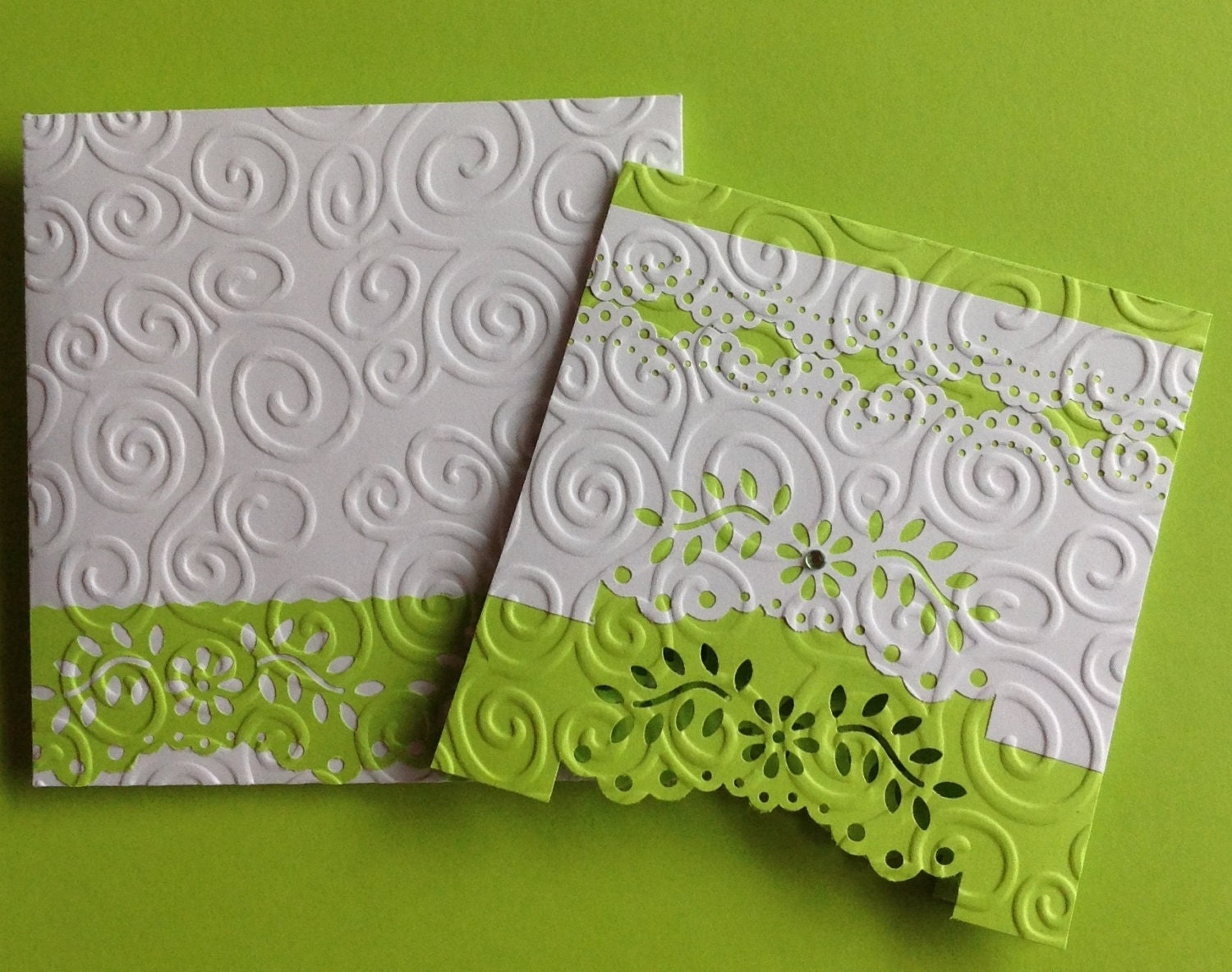 Simply elegant bright lime green blank notecard with matching envelope and medallion seal - KarenLynnsKreations
