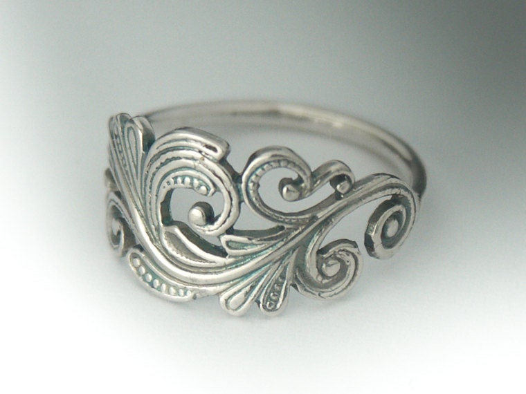 Classic Sterling Silver Art Nouveau Ring. Swirl Scroll Ring