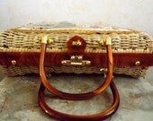 1950s vintage, beige wicker handbag, lucite tortoise shell handles, sea shells, sea horses