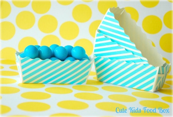 Bright  Blue Mini Paper Candy Cups - Set of 10 - Mini Paper Baking Loaf Pan - Candy Box - Mini Candy Cup