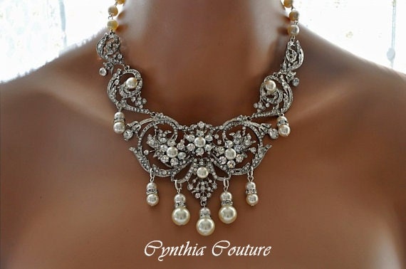 Bridal Jewelry Set,Bridal Statement Necklace,Swarovski Crystal and Pearl Necklace,Bridal Necklace and Earring Set,Bib Necklace,Vintage Style