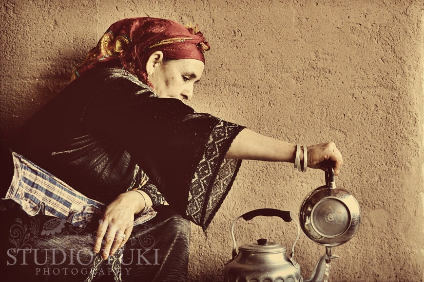 Travel Portrait, Berber Woman Pouring Tea, Fine Art Photography, 8x12, Ethnic, Moroccan Woman, Travel Art - Berber Whiskey