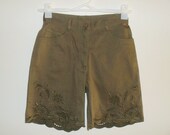 Vintage 80s High Waist Shorts, Flower Lace 'Embossed' Khaki Green XS / S