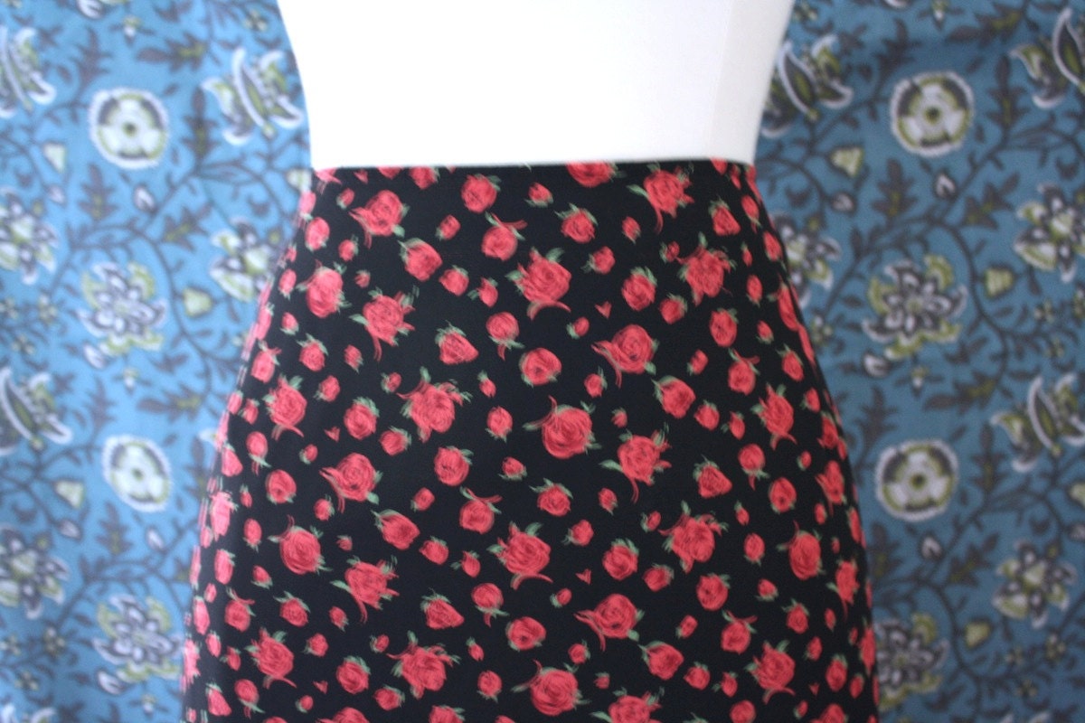 Vintage Black Rose Print High Waisted Maxi Skirt Sz. S/M/L