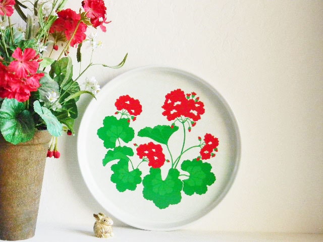 So Pretty Tray Red Geraniums Tin Metal - Summer - Cottage Fresh Farmhouse Chic