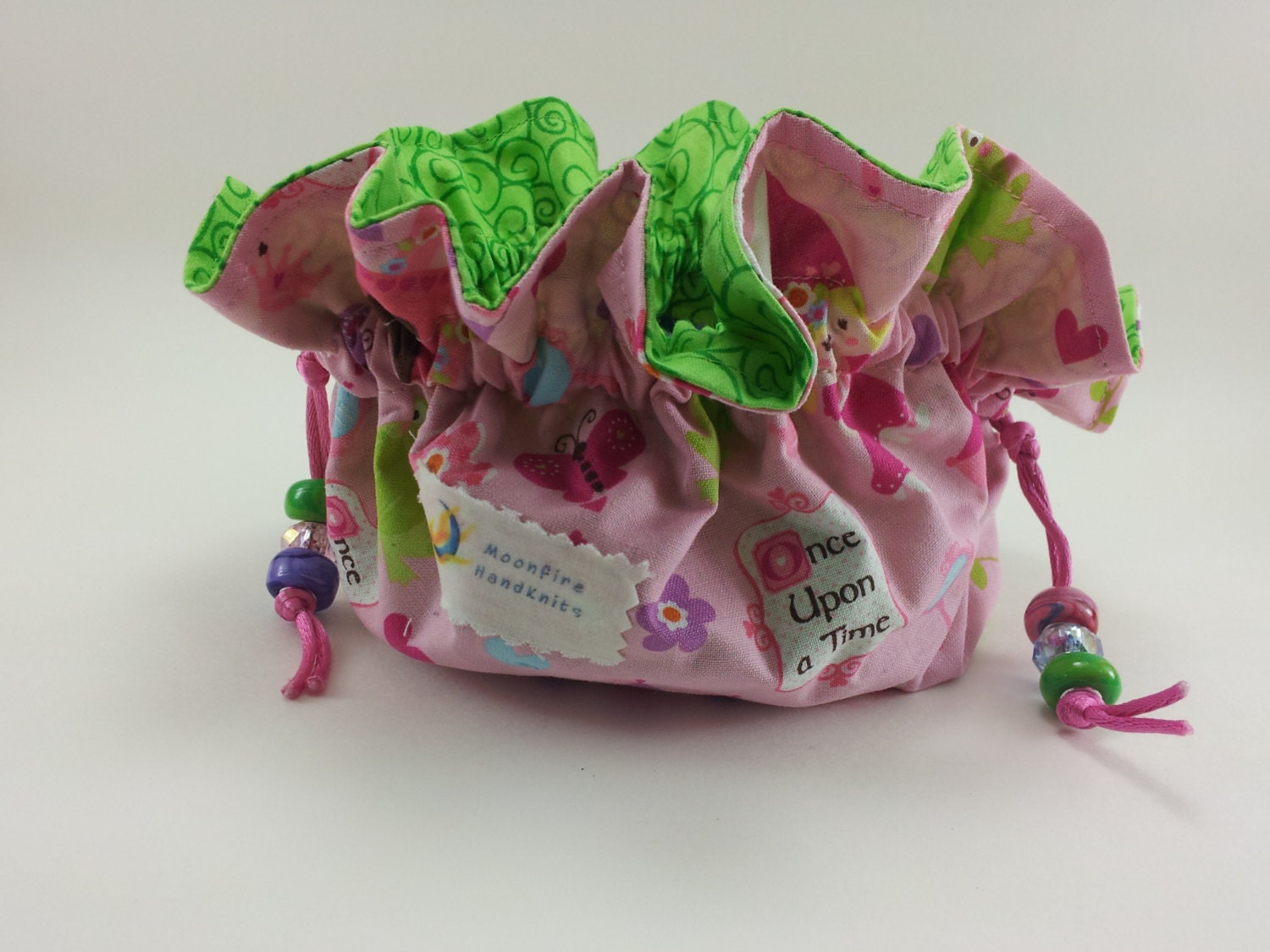 POKI --- Notions bag with hand crafted beads.