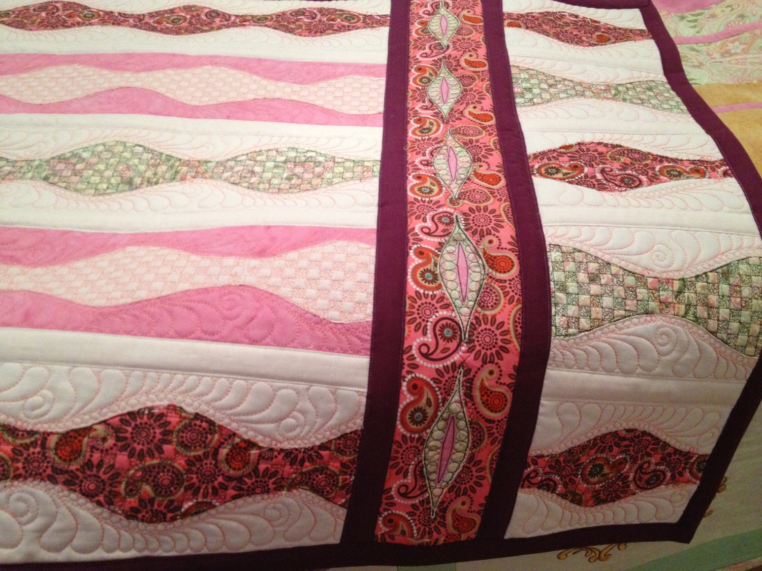 Quilt machine appliqued - Quilt Hand Made - Quilt small pink - Lap quilt - Appliqued quilt - Quilted Lap Quilt - Quilt chair back