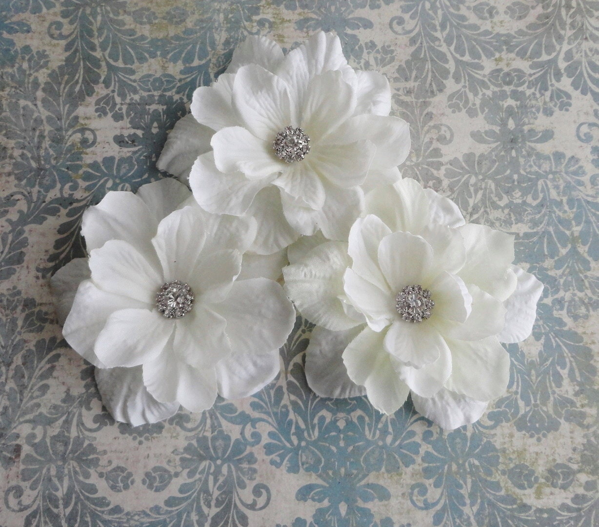 Bridal White Flower Clips, Bridal White Hair Pins, Set of 3 White Flowers w/ Rhinestones, Bridesmaids, Flower Girls, Special Occasions