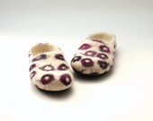 Women slippers - felted wool slipers natural white with purple circles
