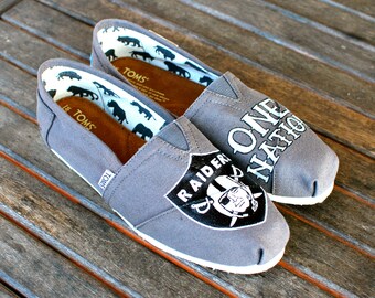 Oakland Raiders One Nation TOMS shoes