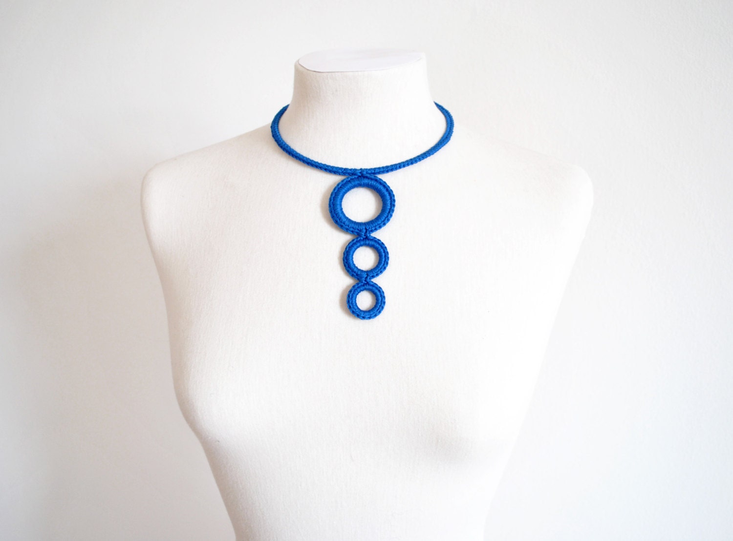 Monaco blue geometric necklace crochet / Choker simple fiber jewelry / Spring italian textile jewelry / Modern necklace / Choose color