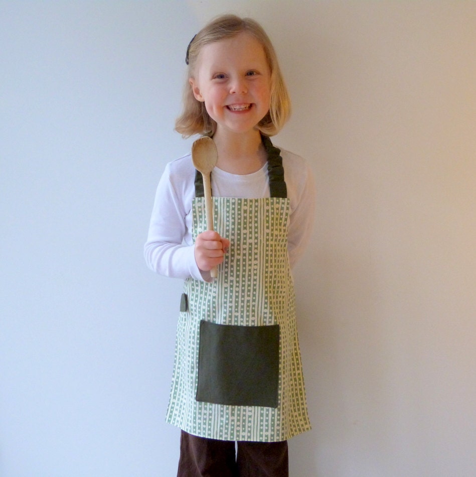 Child's Apron, Olive Green Handprinted Cotton, Montessori Style, Free US Shipping