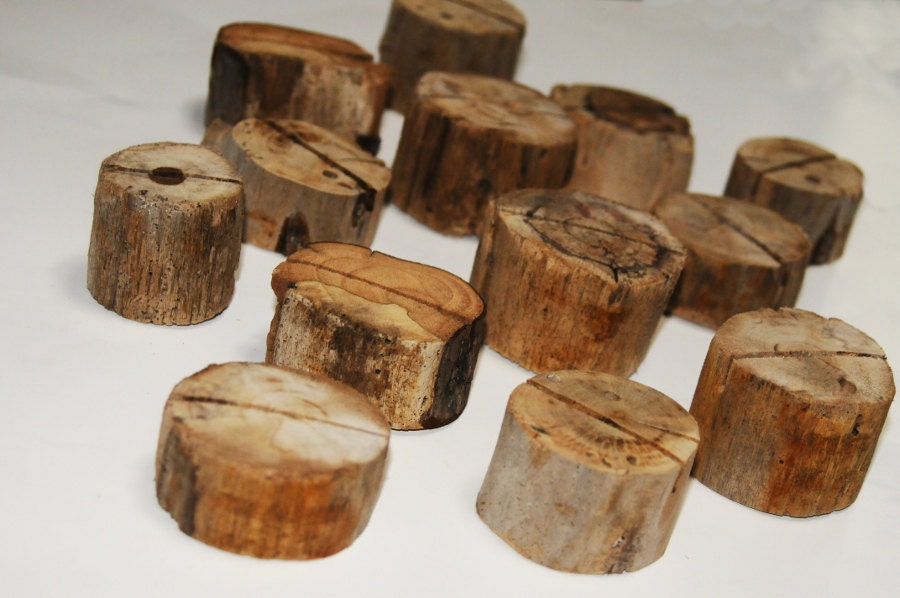 100 Place Card Holders, Beach Eco Wedding Table Decor Reclaimed Driftwood Party Favors, Wood Guest Card Holders, Rustic Woodland Decorations