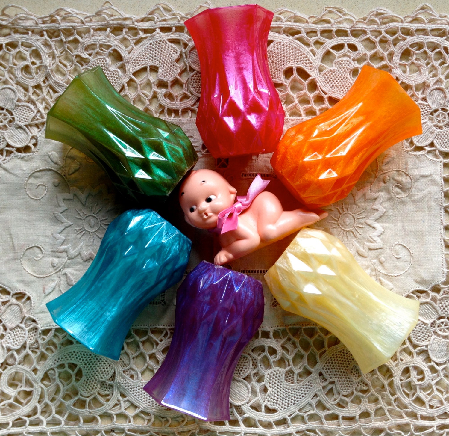 3 chillies studio RESIN VASE pearl colours, glitter or 100sX1000s
