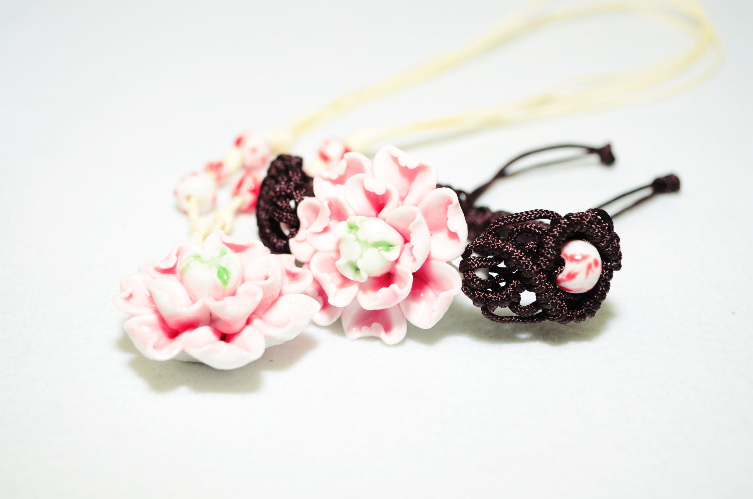 Set of jewelry,ceramic jewelry set,pink peony pendant necklace,porcelain hand-braid bracelect,broken china,fashionable gift for her
