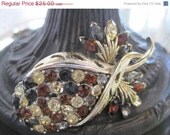 Vintage  Coro Pegasus Topaz Rhinestone  Brooch
