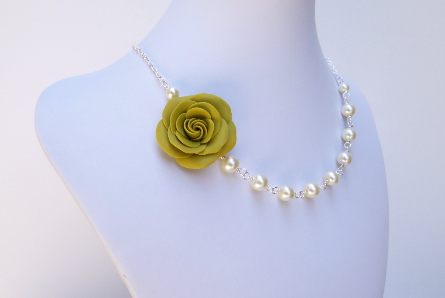 Yellow Greenish Rose Necklace, Green Chartreuse Rose Flower Necklace, Flower Necklace, Yellow Greenish Bridesmaid Necklace, Green Chartreuse