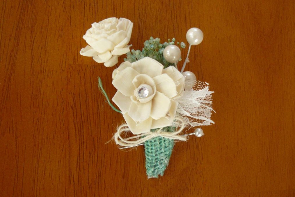 Boutonniere, Sola Cream Boutonniere, Vintage Burlap Wedding, Sola wood corsages, Boutonniere, Sola Bouquets