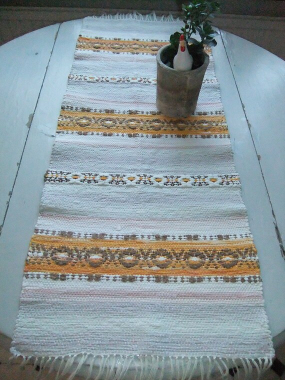 Vintage Swedish Hand woven table runner in by AnnChristinsVintage