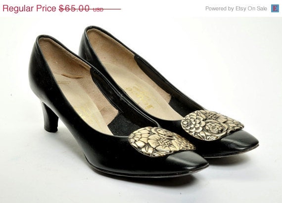 20% OFF Black Leather Pump with Decorative Buckle