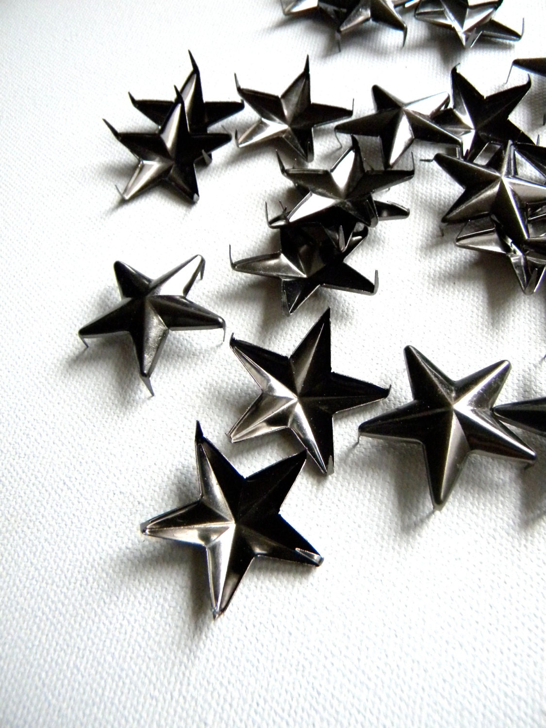 50 1" GUNMETAL Star Studs - Big Chunky 28mm metal star studs great for embellishing leather, denim & more - Ships quickly from US