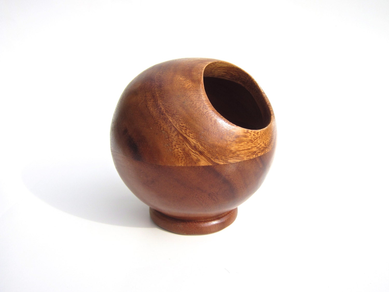 Mod Wood Bowl - Round wood bowl with hole to side - Mid century modern - 1960s 1970s
