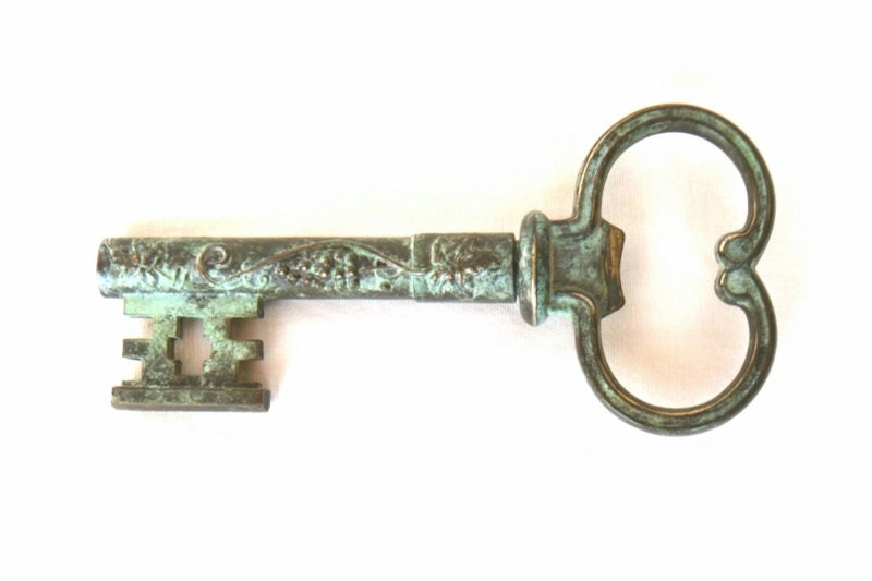French decor skeleton key corkscrew French wine bottle opener wine accessories barware wine lover wine cellar French picnic French kitchen