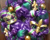 Decorative Mask Mardi Gras Wreath - HertasWreaths