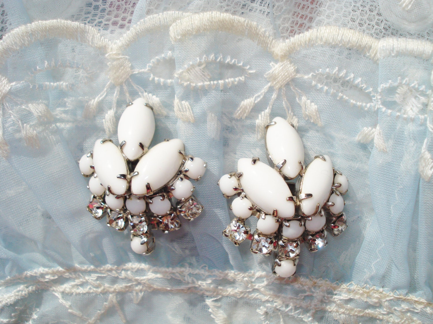 Vintage La Rel Earrings Clip Rhinestone